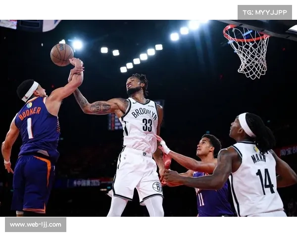 克拉克斯顿季前赛篮板表现出色 场均数据排名联盟第八