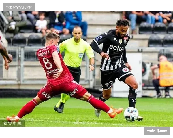 布雷斯特1-0小胜尼斯，积分榜上反超对手升至第四